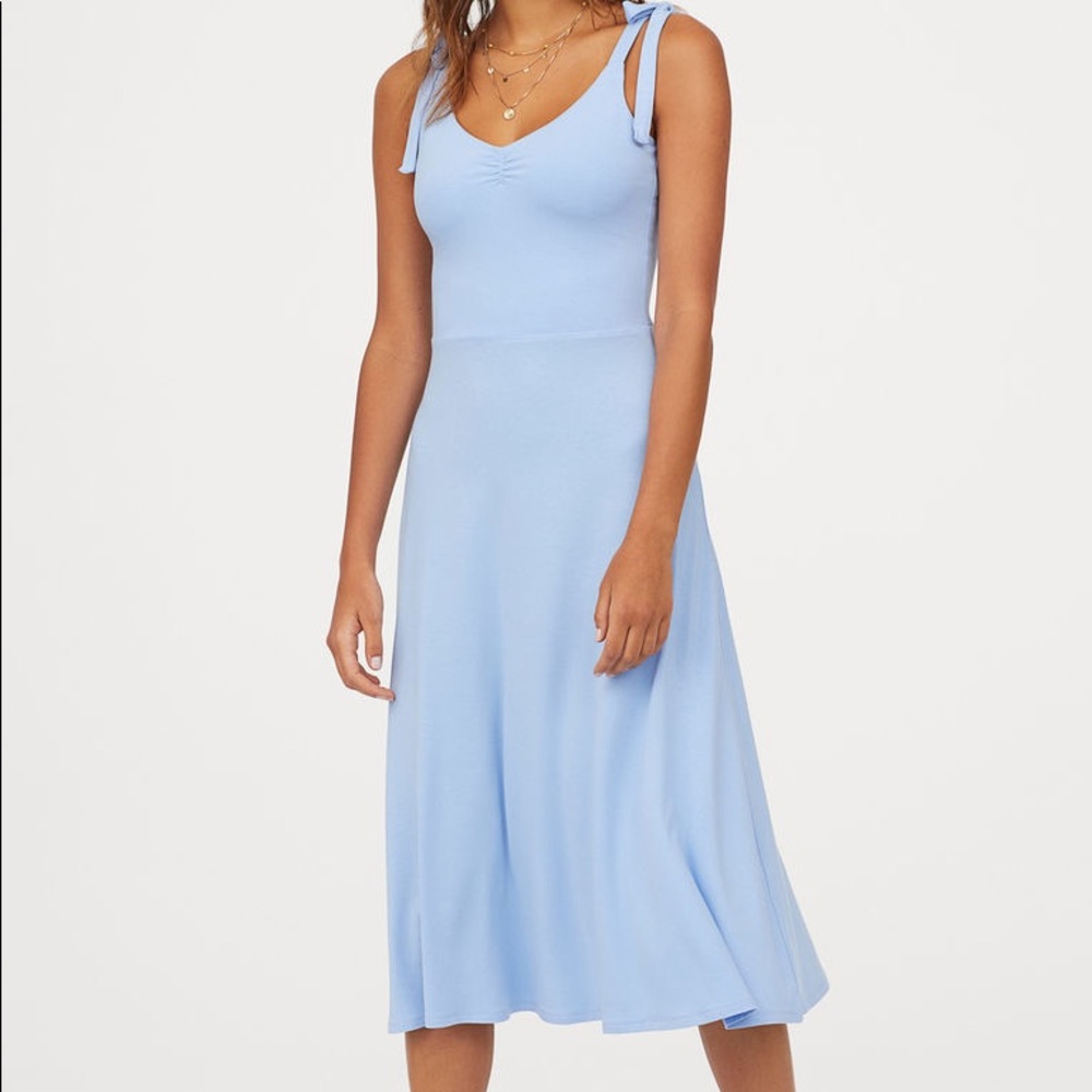 H&M Women’s Blue V Neck Midi Dress Small NWOT